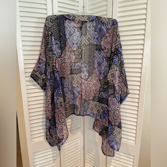 Arizona - Shawl - Swimsuit Cover Up - Kimono - Size: Large - Picture 2 of 6